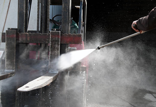 Best Deck Cleaning Services  in Wye, MT